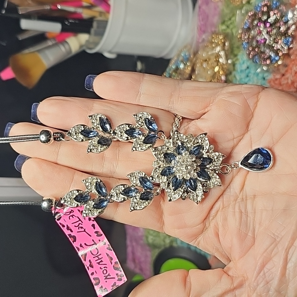 Betsey Johnson Elegant Blue and Silver Floral Necklace